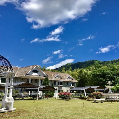 Condominium Square Hills Nikko Bagian luar foto